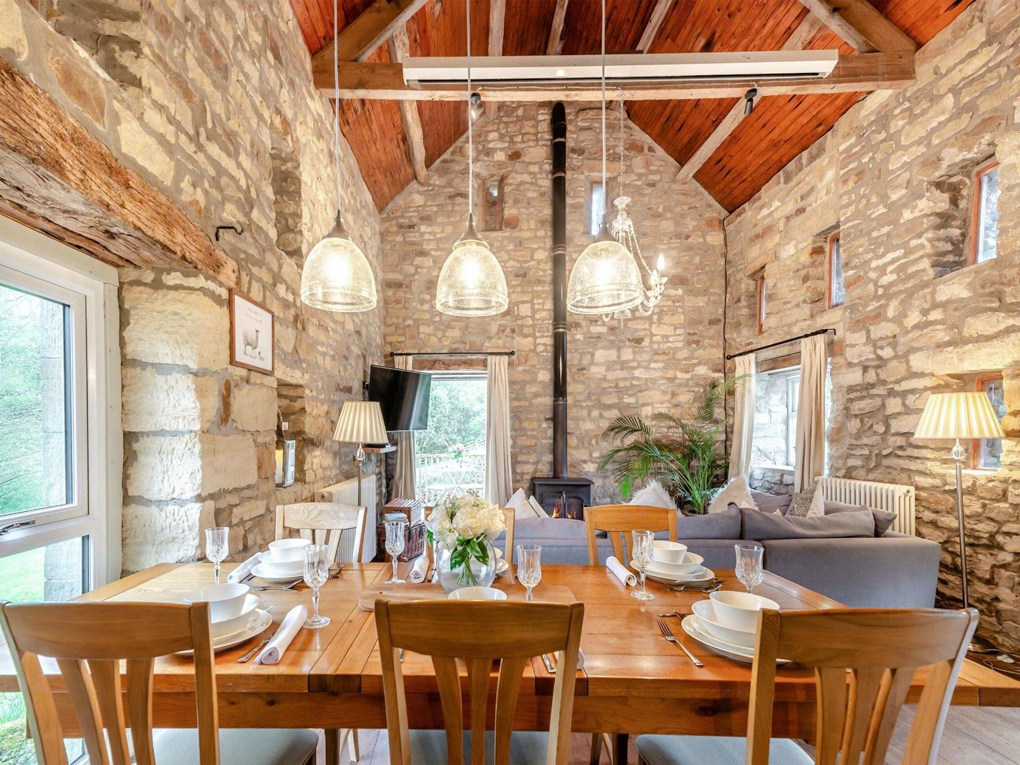 The Magical Barn Villa Холтуисъл Екстериор снимка
