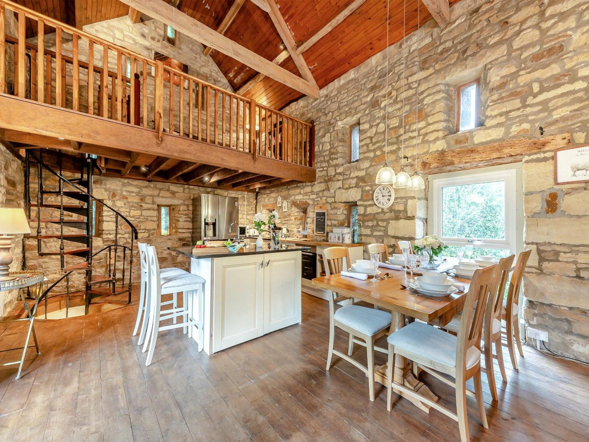 The Magical Barn Villa Холтуисъл Екстериор снимка